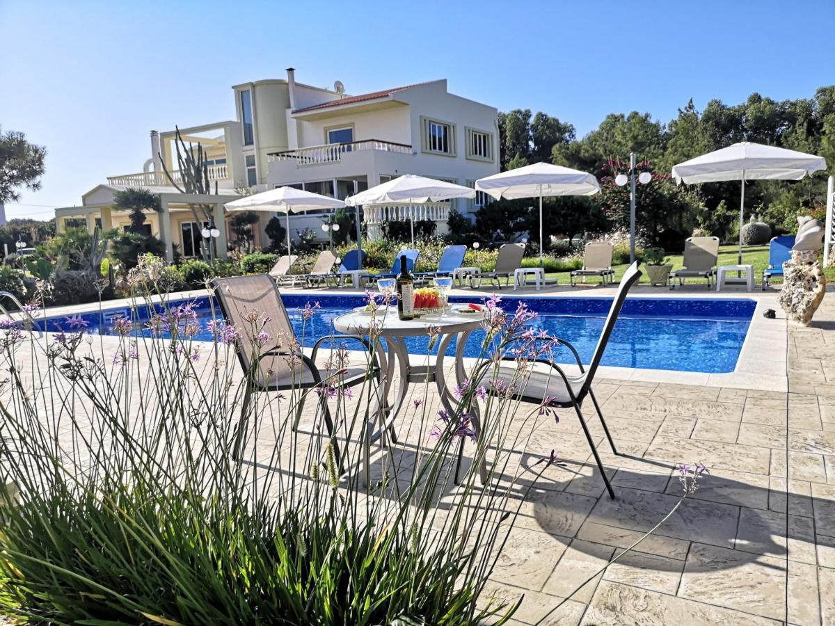 Louis Luxury Villa By Living In Blue Koskinou  المظهر الخارجي الصورة