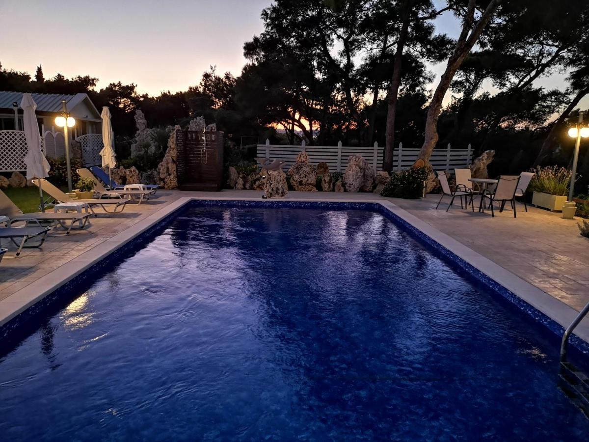 Louis Luxury Villa By Living In Blue Koskinou  المظهر الخارجي الصورة